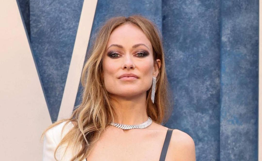 Olivia Wilde celebra su cumpleaños en bikini y se burla del tatuaje en su derriere