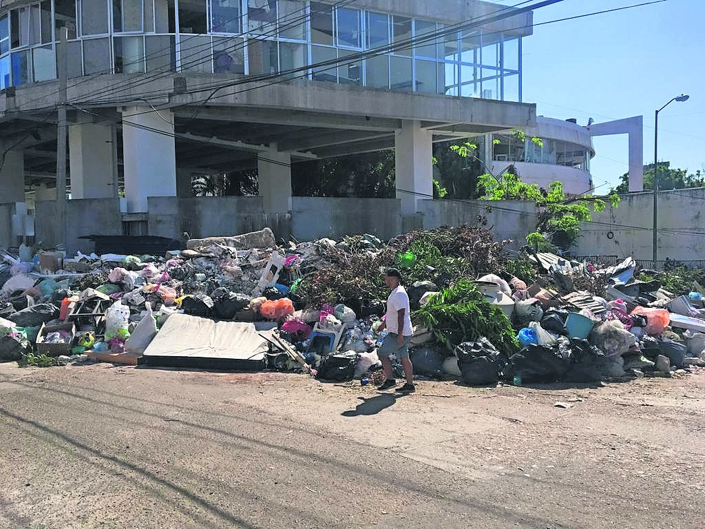 AMLO: “Estamos trabajando en Acapulco con mucha intensidad”