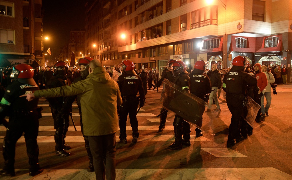 Fallece policía tras disturbios de aficionados del Spartak de Moscú en Bilbao