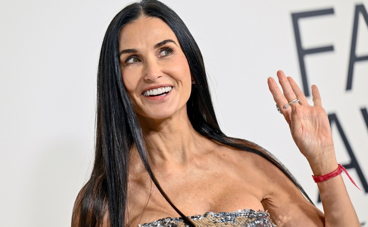 Demi Moore conquista con alucinante vestido de lentejuelas a los 60 años en Nueva York