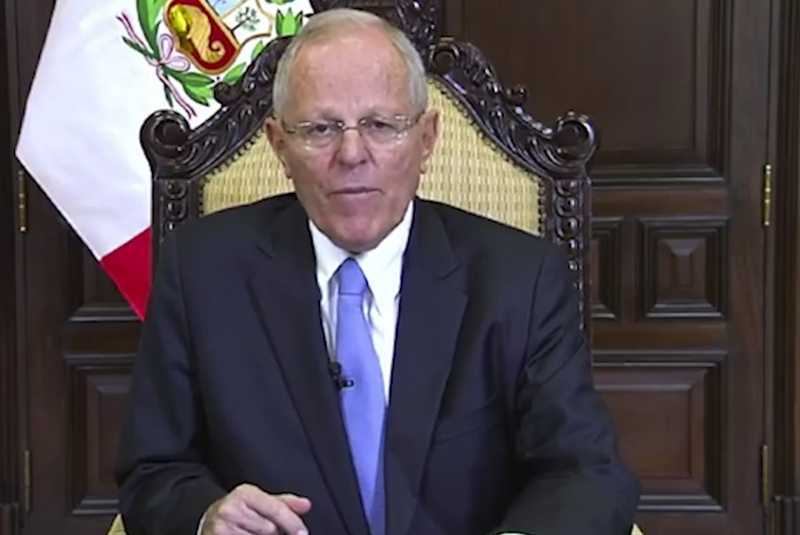 Presidente peruano libra destitución en el Congreso