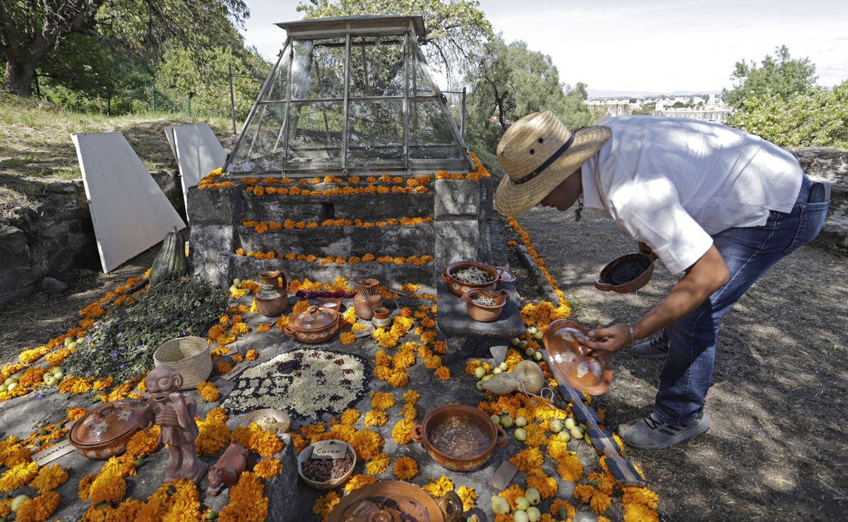 Permiten el acceso a una antigua tumba en Cholula en conmemoración del Día de Muertos