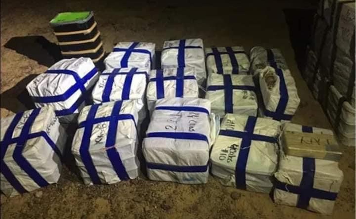 Sedena decomisa aeronave con 978 kilos de droga en Puerto Peñasco, Sonora