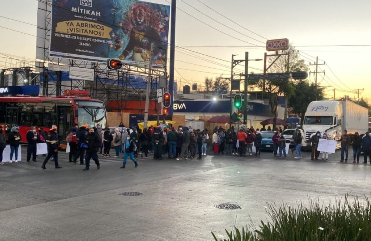 ¿Vas al paradero Pantitlán? Reportan bloqueo por manifestantes; Línea 4 del Metrobús sin servicio 