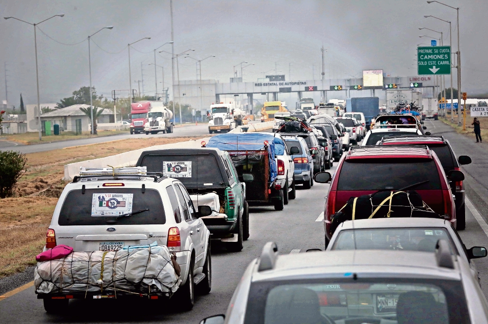 Arranca caravana de paisanos de EU a México