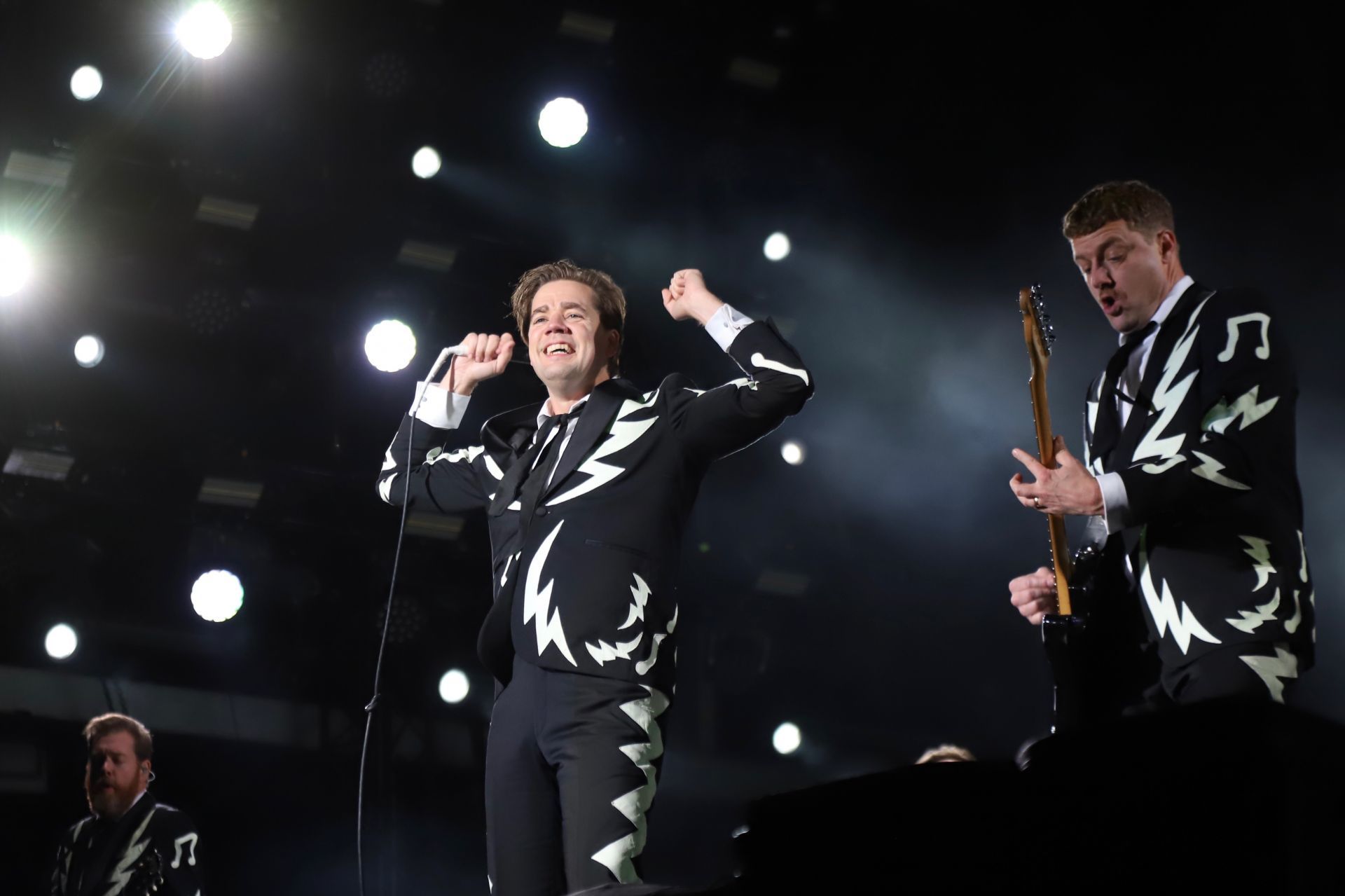 The Hives y Pulp llegan al Corona Capital y provocan carrusel de emociones