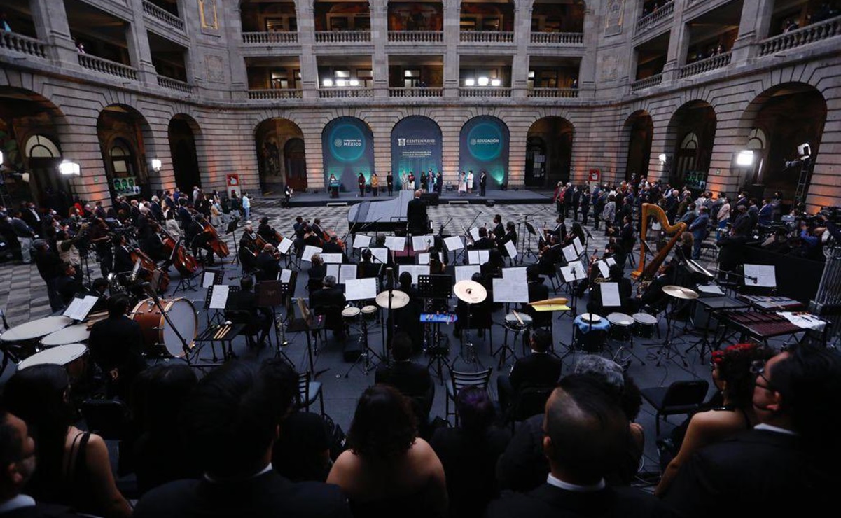 SEP celebra centenario de su fundación y anuncia jornada contra el analfabetismo