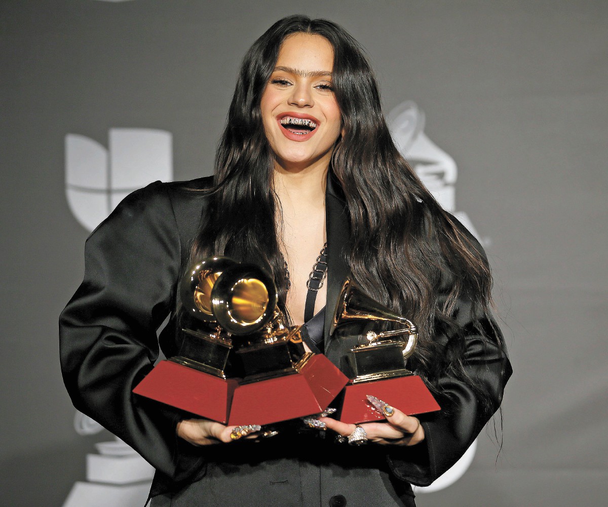El Latin Grammy queda en España