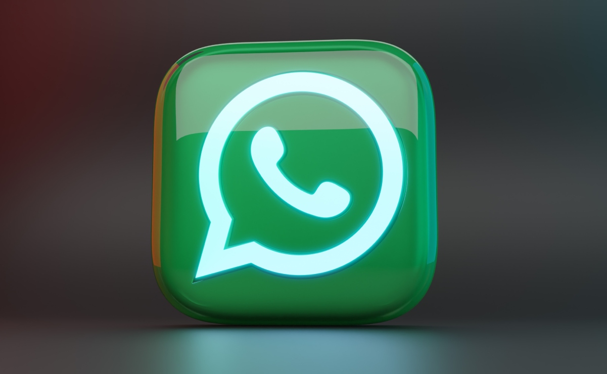 Qué significa la nueva doble flecha de WhatsApp