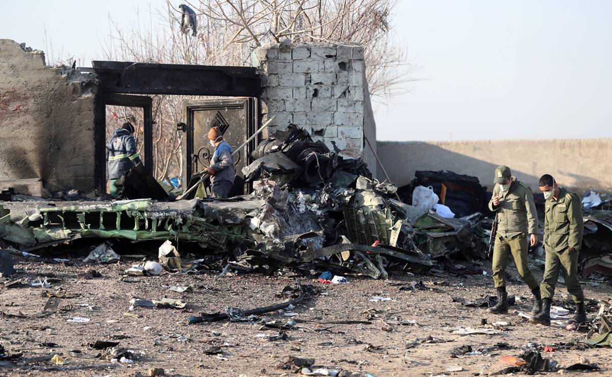 Irán enviará cajas negras de avión derribado "por accidente" a Ucrania 