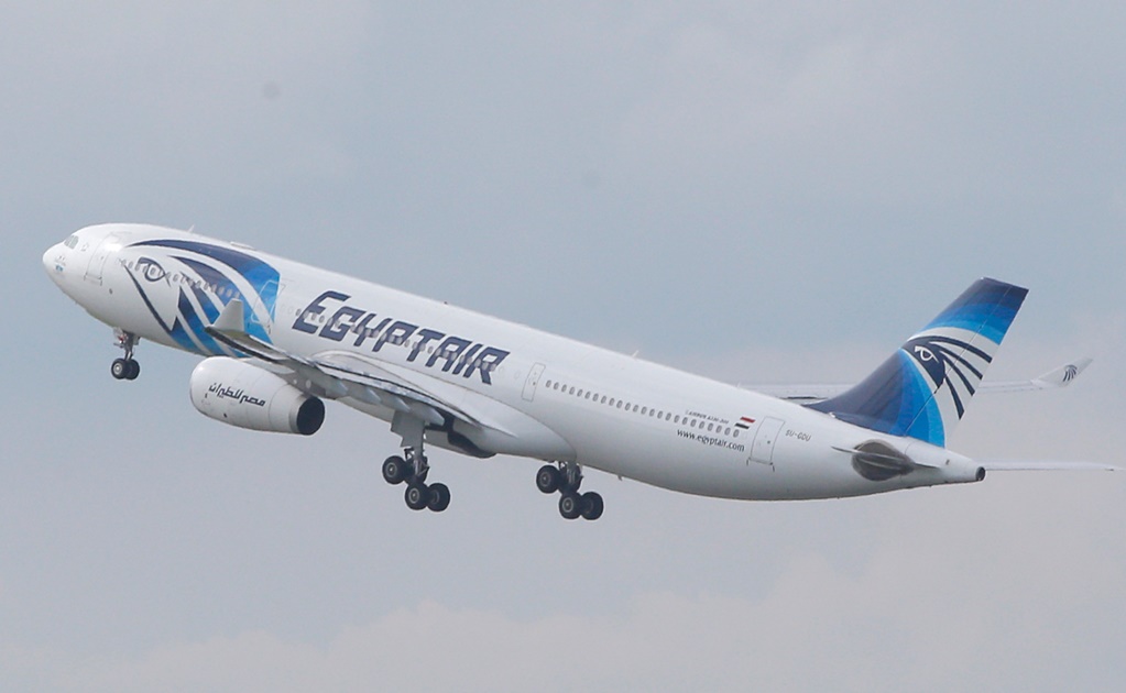 Reportan presunto hallazgo de restos de vuelo de Egyptair