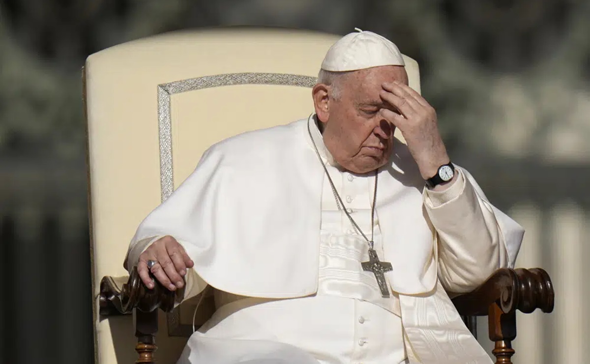 Papa Francisco recuerda la guerra fría y pide resolver diferencias sin las armas