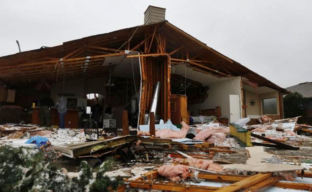At least 11 die from Texas tornadoes