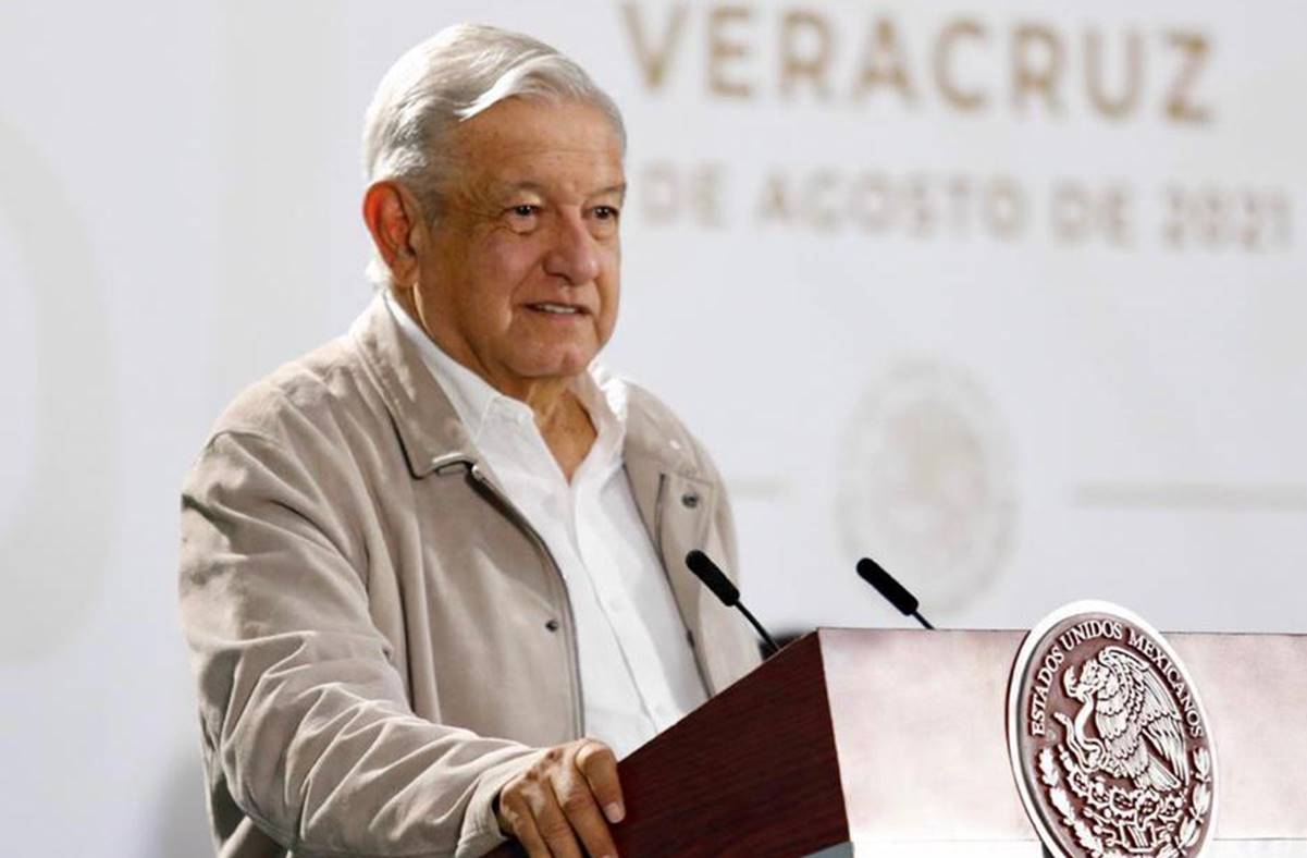 Ofende AMLO a mujeres indígenas