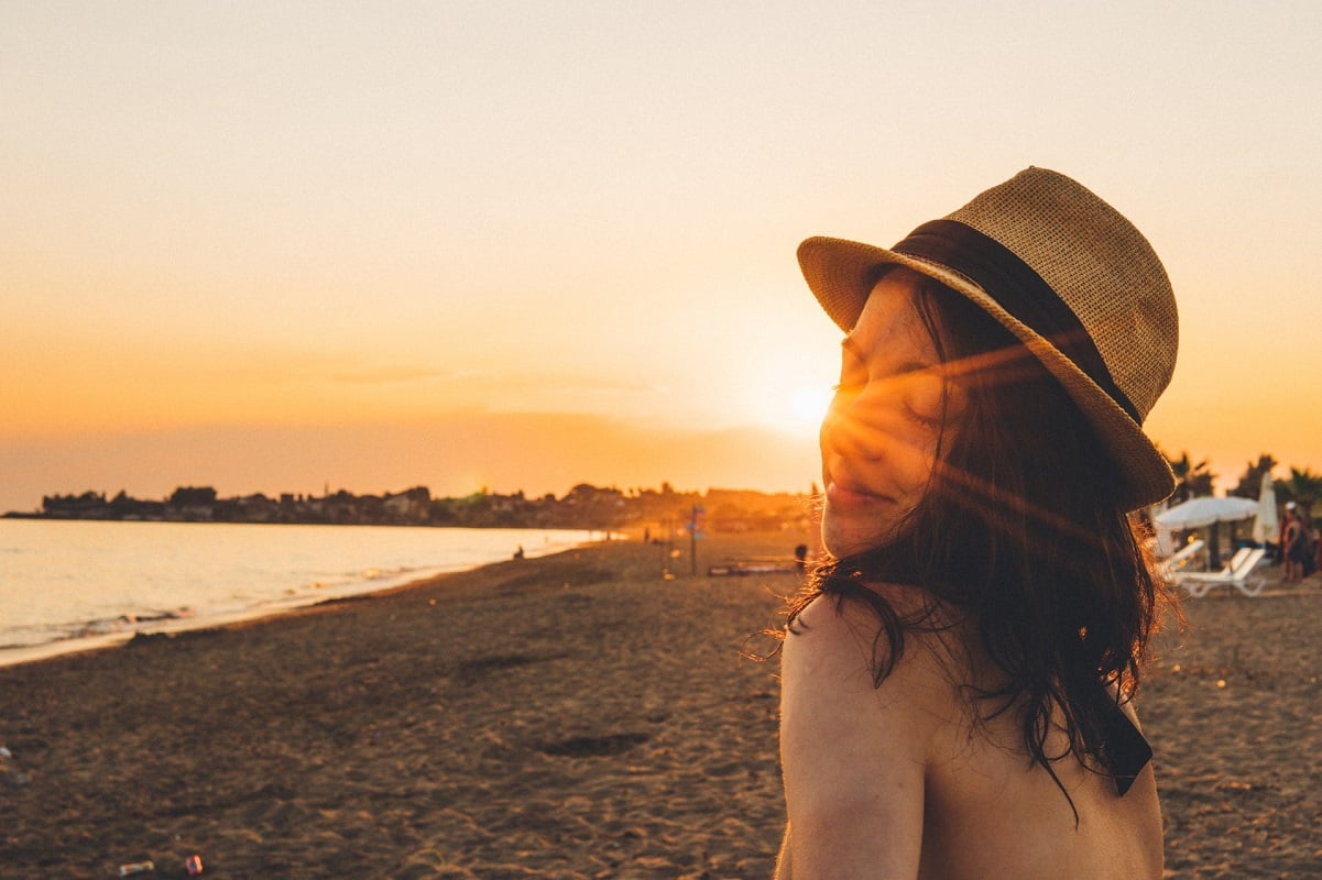 Cómo proteger tu piel de los rayos solares de forma natural