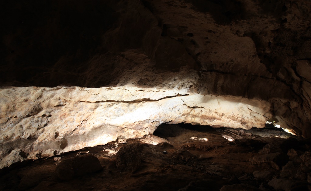 Hallan en la selva maya una cueva con pinturas rupestres