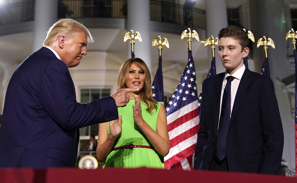 Barron, hijo menor de Trump, salta a la arena política con los republicanos