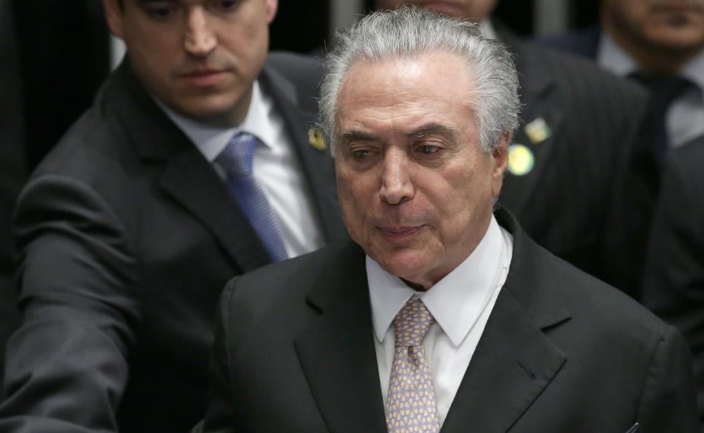 Clase política de Brasil reacciona a cambio de gobierno 