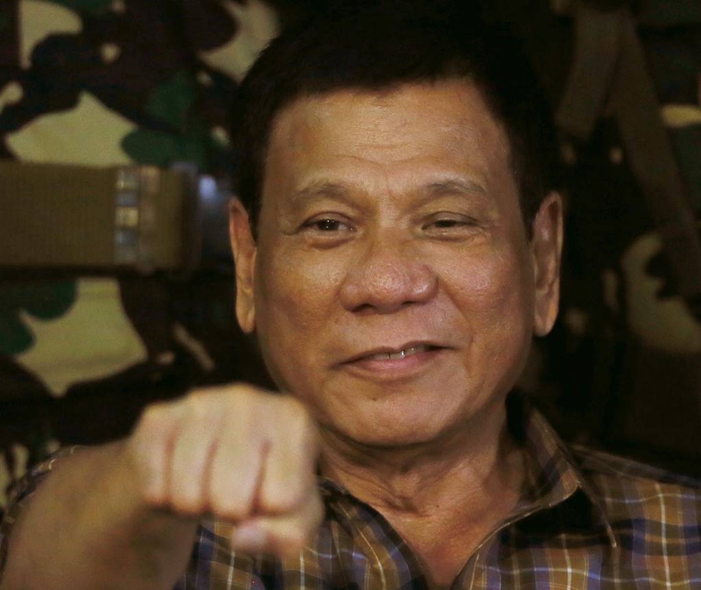 Presidente de Filipinas se compara con Adolf Hitler