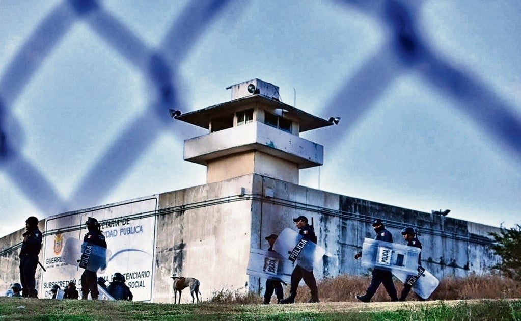 Mexican prisons are governed by criminals 