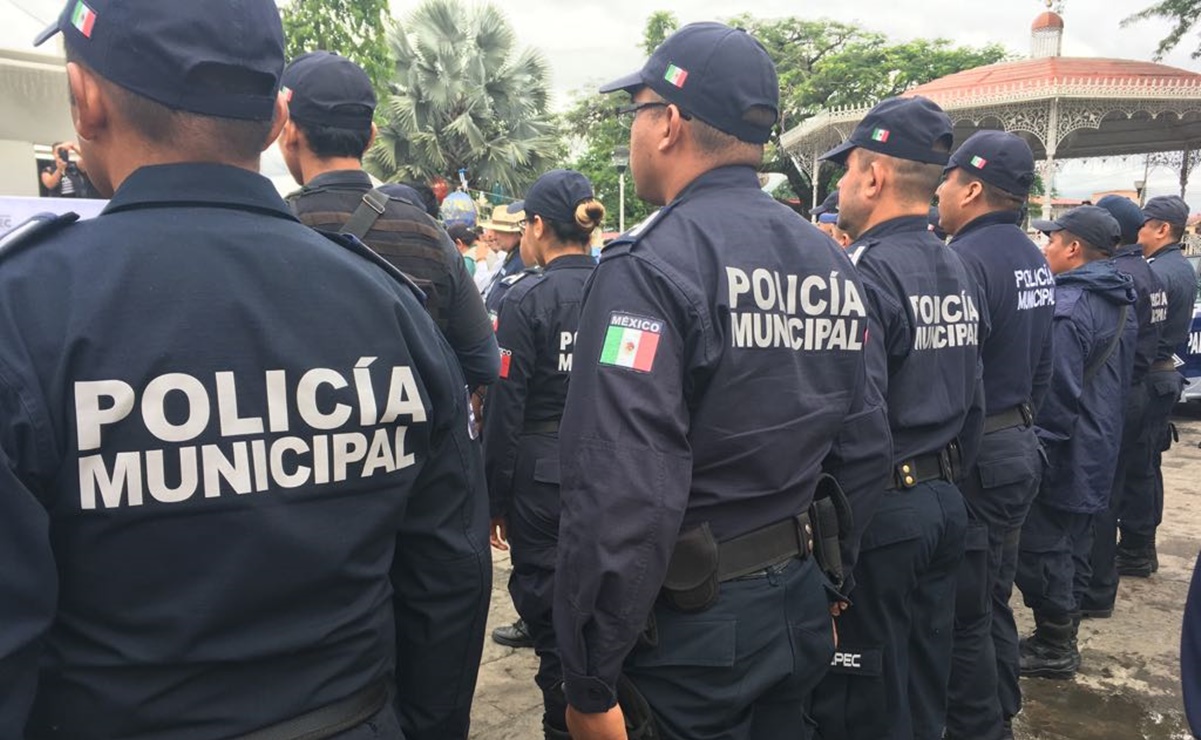 Dan de baja a 3 policías acusados de golpear a un hombre en Progreso, Yucatán