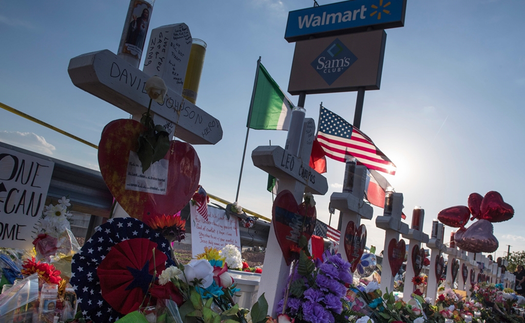 Recuerdan a víctimas en el cuarto aniversario de matanza en una tienda de El Paso