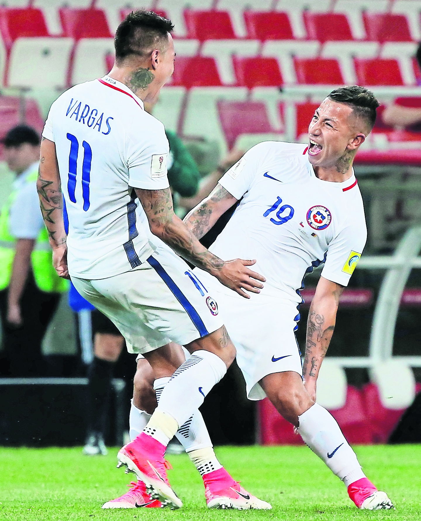 Chile alcanza un brillante debut