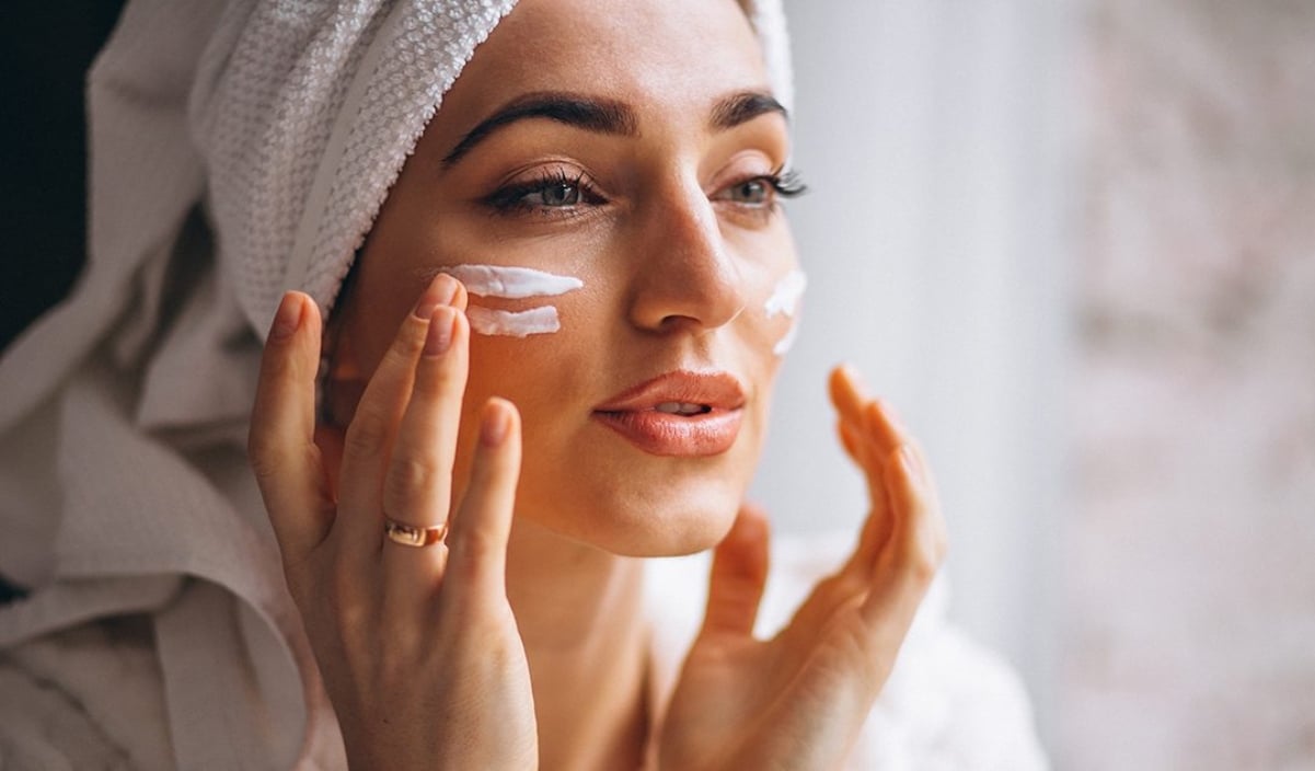 Cómo hacer que tu crema de rostro sea más efectiva