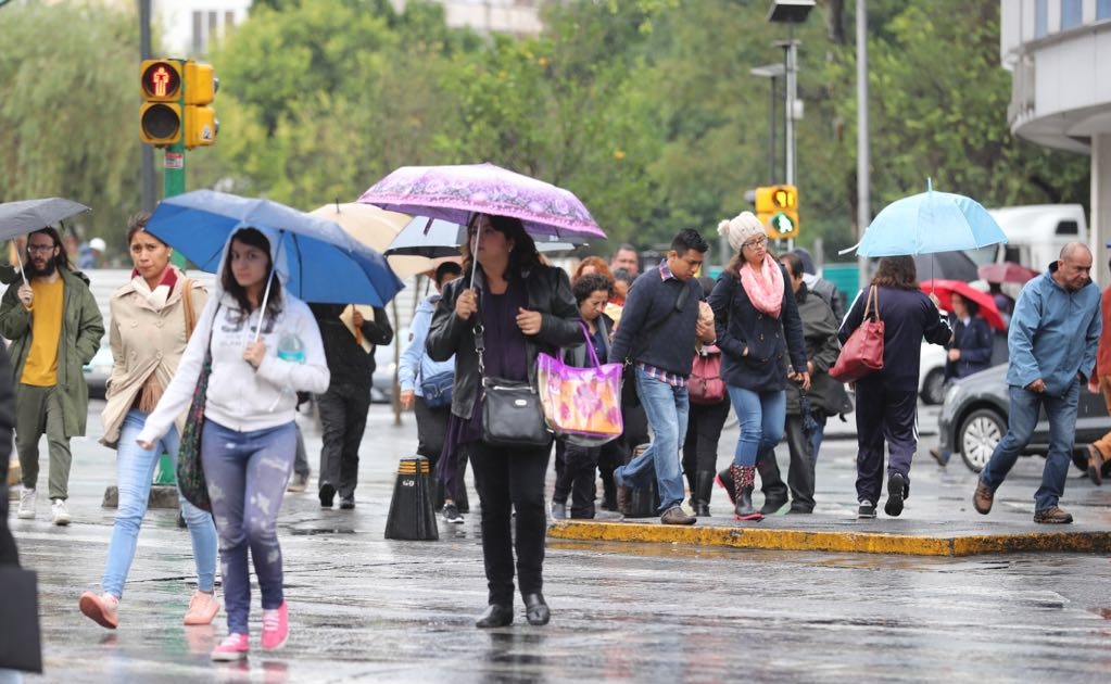 Llueve en 7 delegaciones; es fuerte en Tlalpan