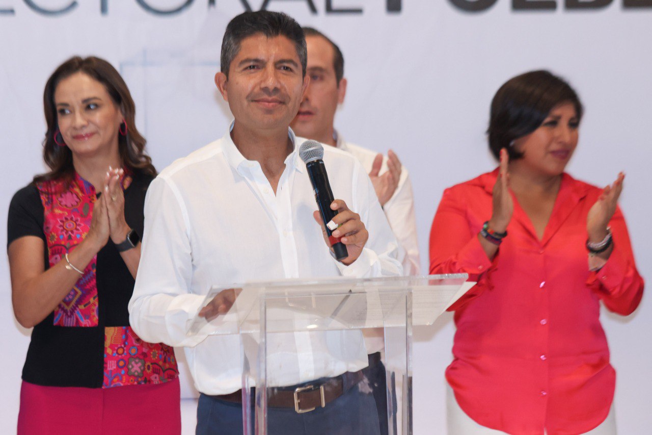 Lalo Rivera reconoce su derrota frente a Alejandro Armenta, va por proyectos personales