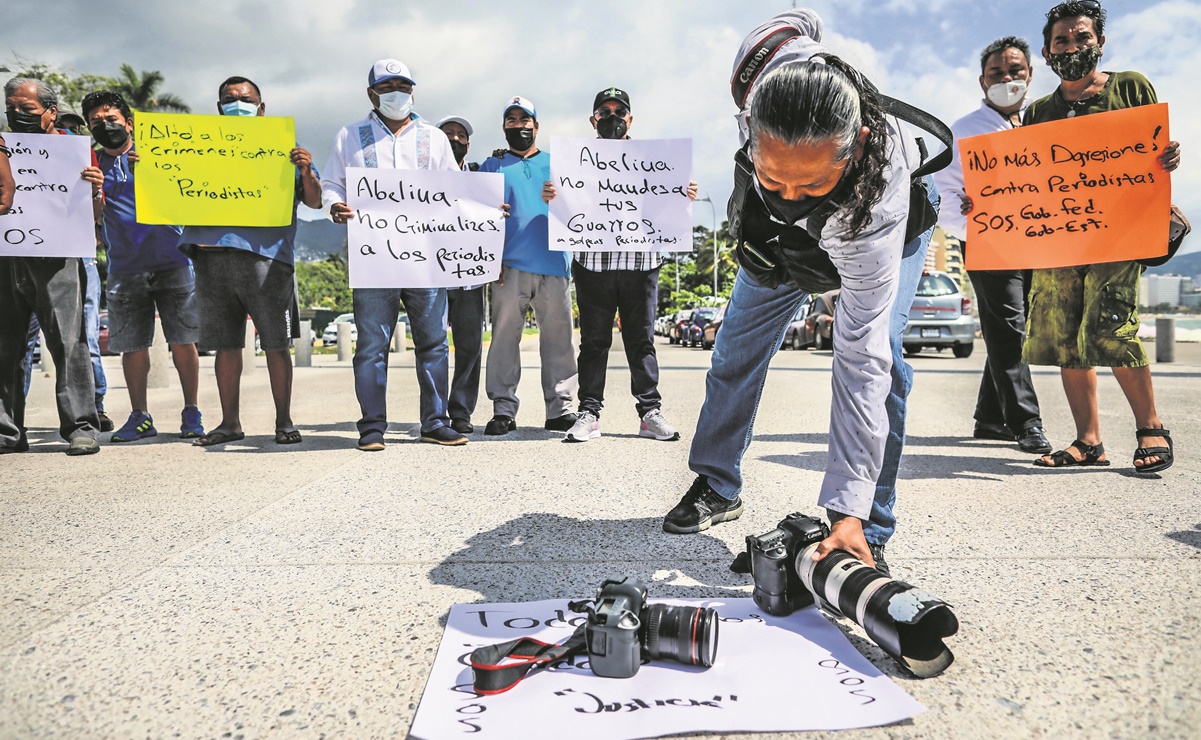 Censura extrema, asesinatos de periodistas: SIP