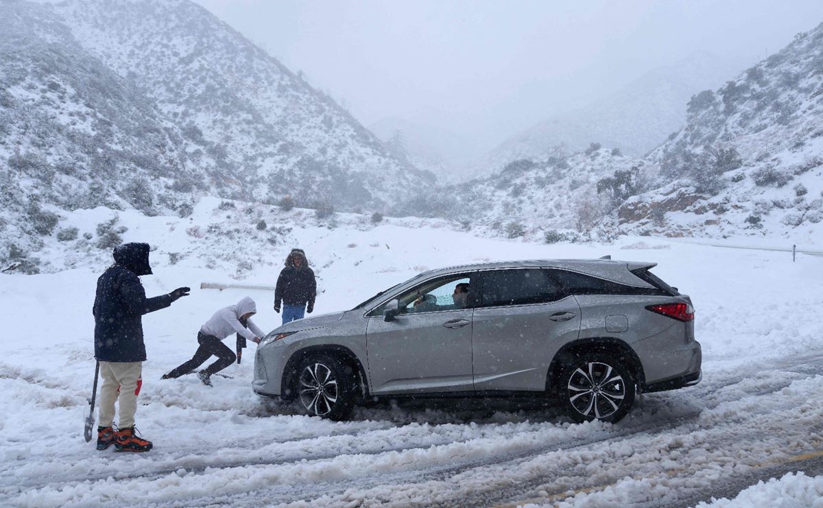 California enfrenta poderosa tormenta invernal