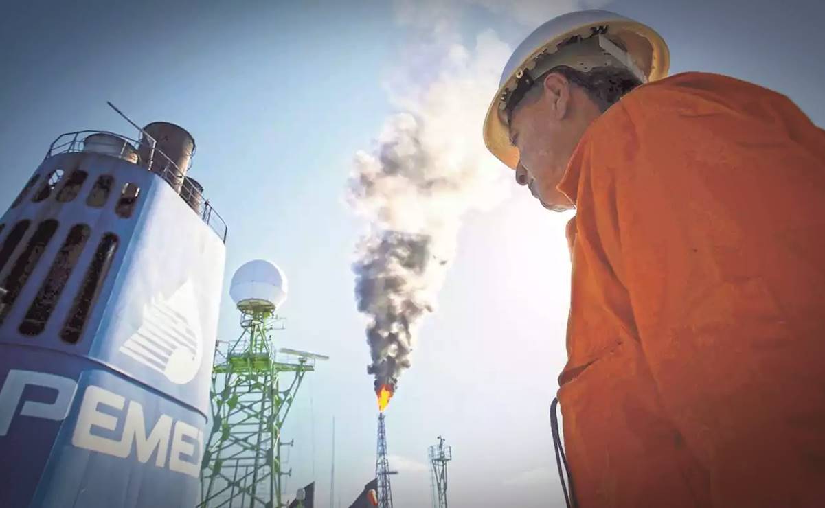 En octubre, Pemex registró un crecimiento de 11.6% en producción de petrolíferos