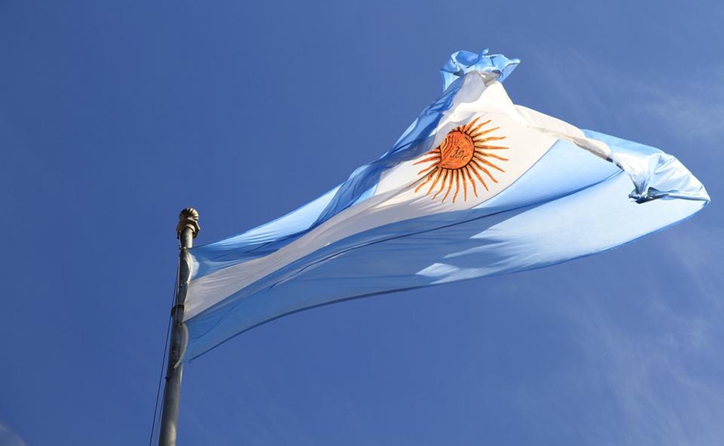 Ajustes de Milei funcionan: Argentina logra en abril superávit financiero por cuarto mes consecutivo