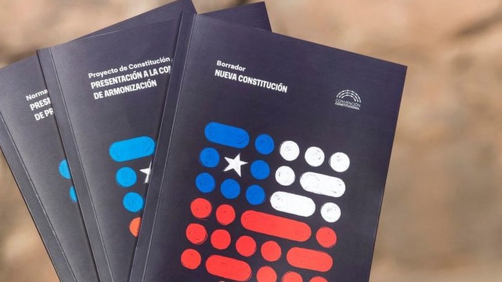 La "desinformación brutal" sobre la nueva Constitución propuesta para Chile 