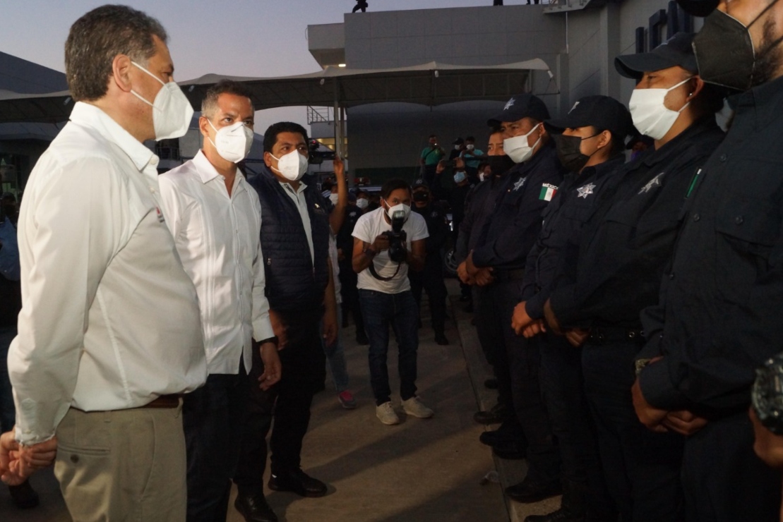 Tras 9 días, termina paro de labores de policías estatales de Oaxaca; llegan a acuerdos con Murat
