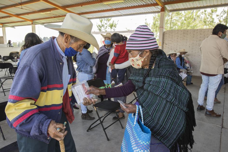 Apoyo social a los abuelitos continúa a pesar de la pandemia 