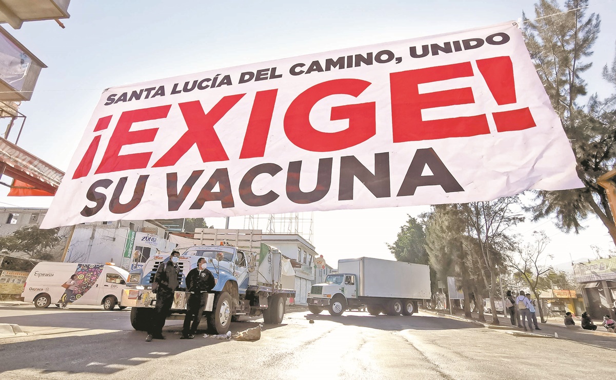 Reanudan la vacunación tras protestas y bloqueos en Oaxaca