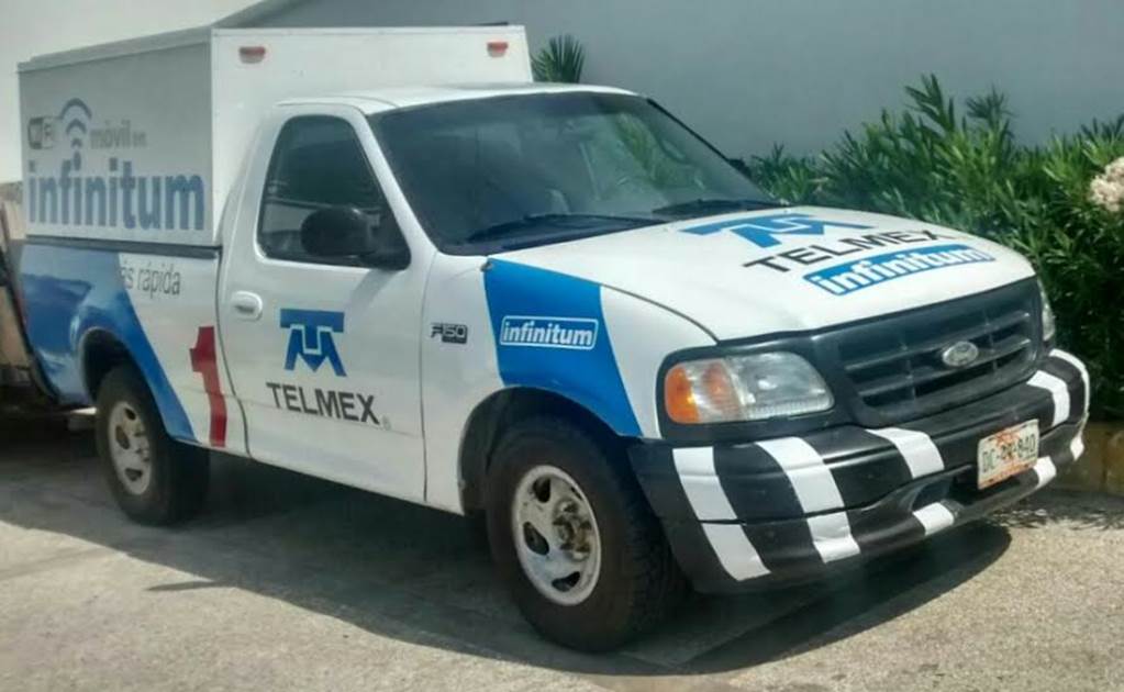 Rescatan a 20 migrantes, viajaban en falsa camioneta de telefonica