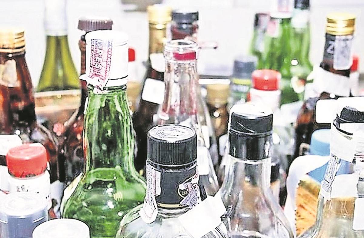 Suman 42 muertos por ingerir alcohol adulterado en Jalisco