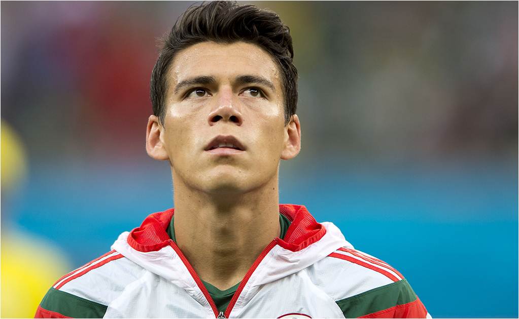 Southampton se fija en mexicano Héctor Moreno 