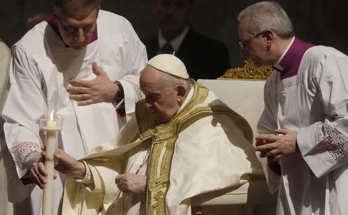 Papa Francisco pide oraciones por refugiados, ucranianos y rusos en Pascua