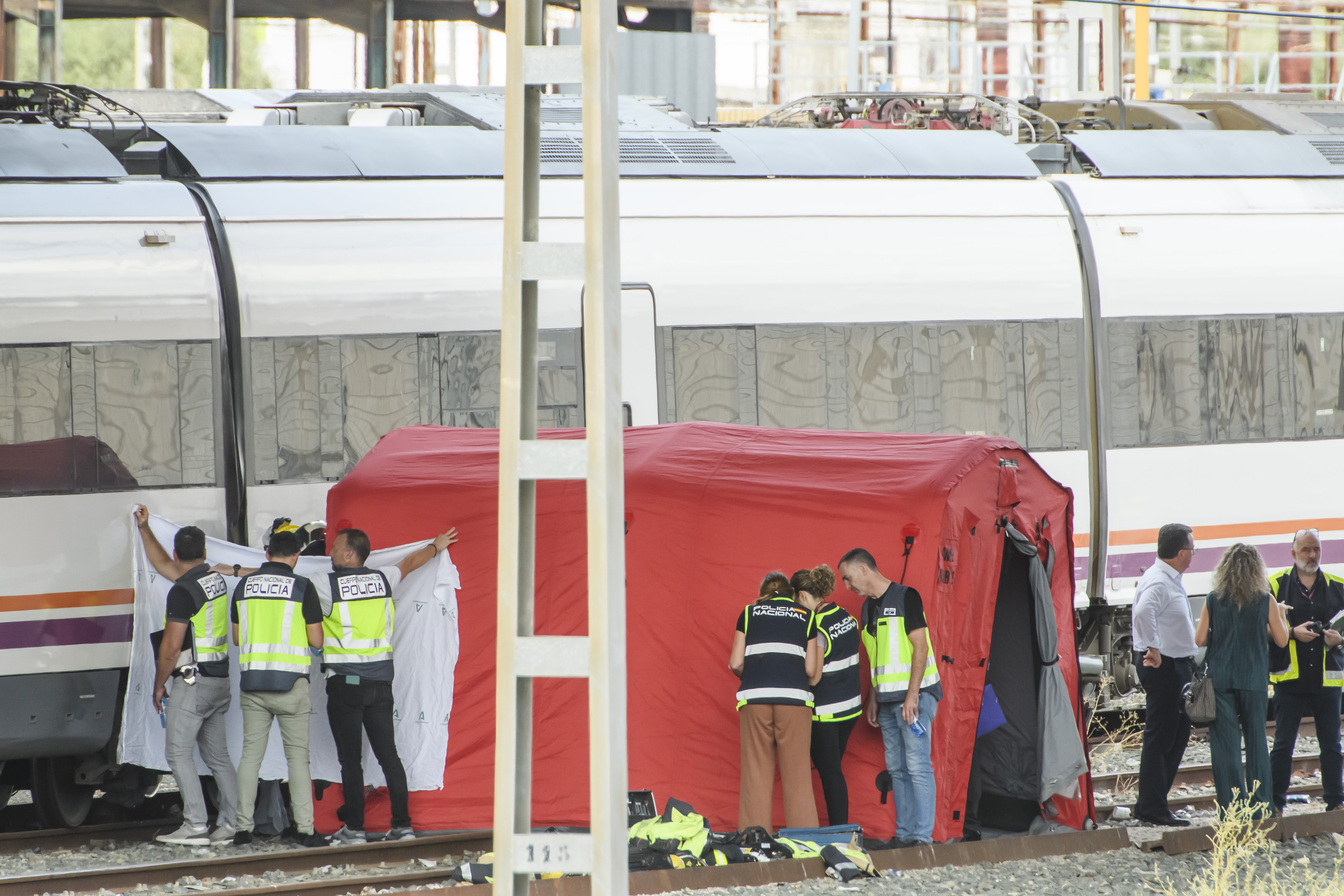 Encuentran entre vagones el cadáver de Álvaro Prieto, el joven cordobés desaparecido desde hace 4 días