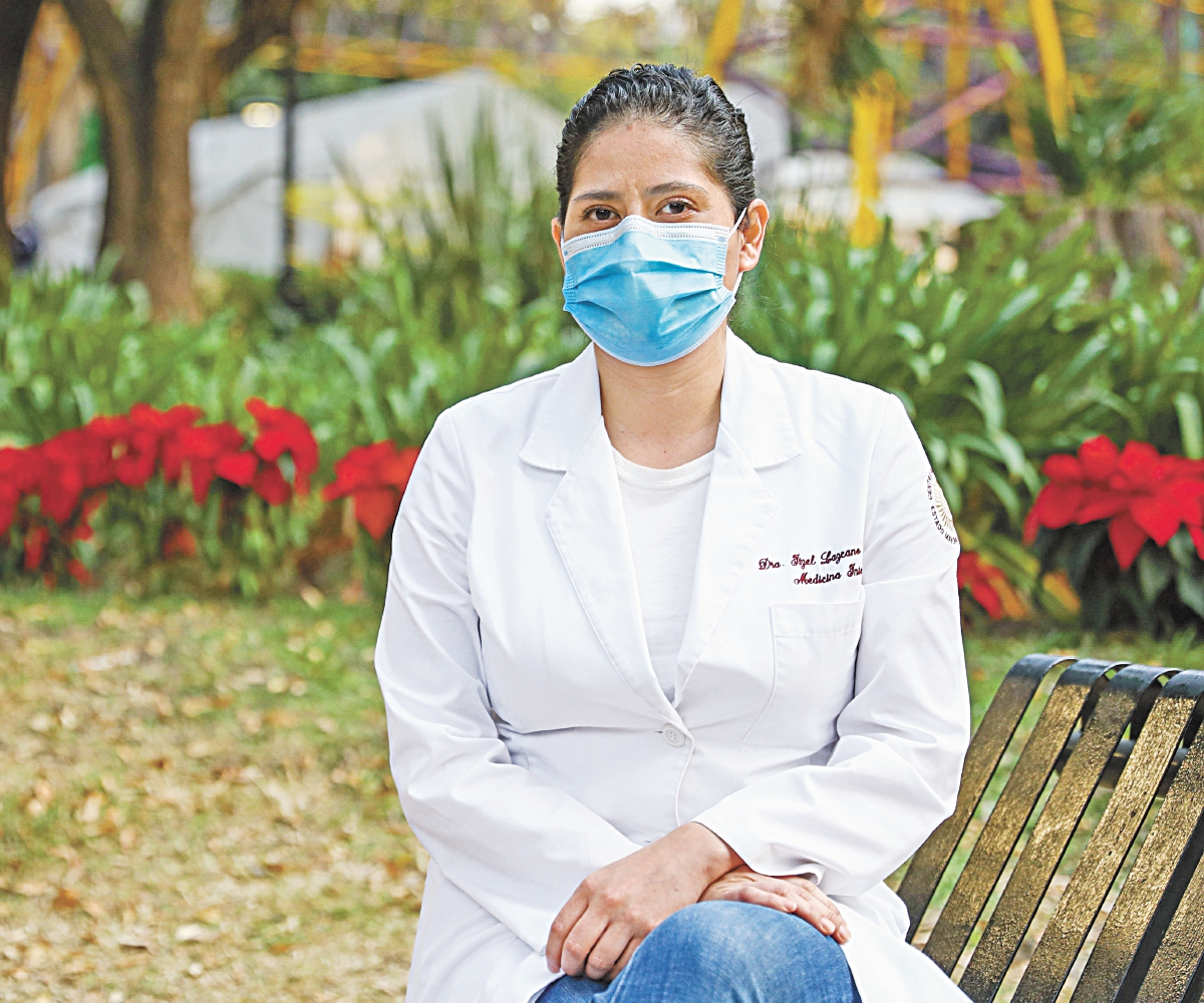 La doctora Itzel lleva ocho meses sin ver a su familia por la pandemia