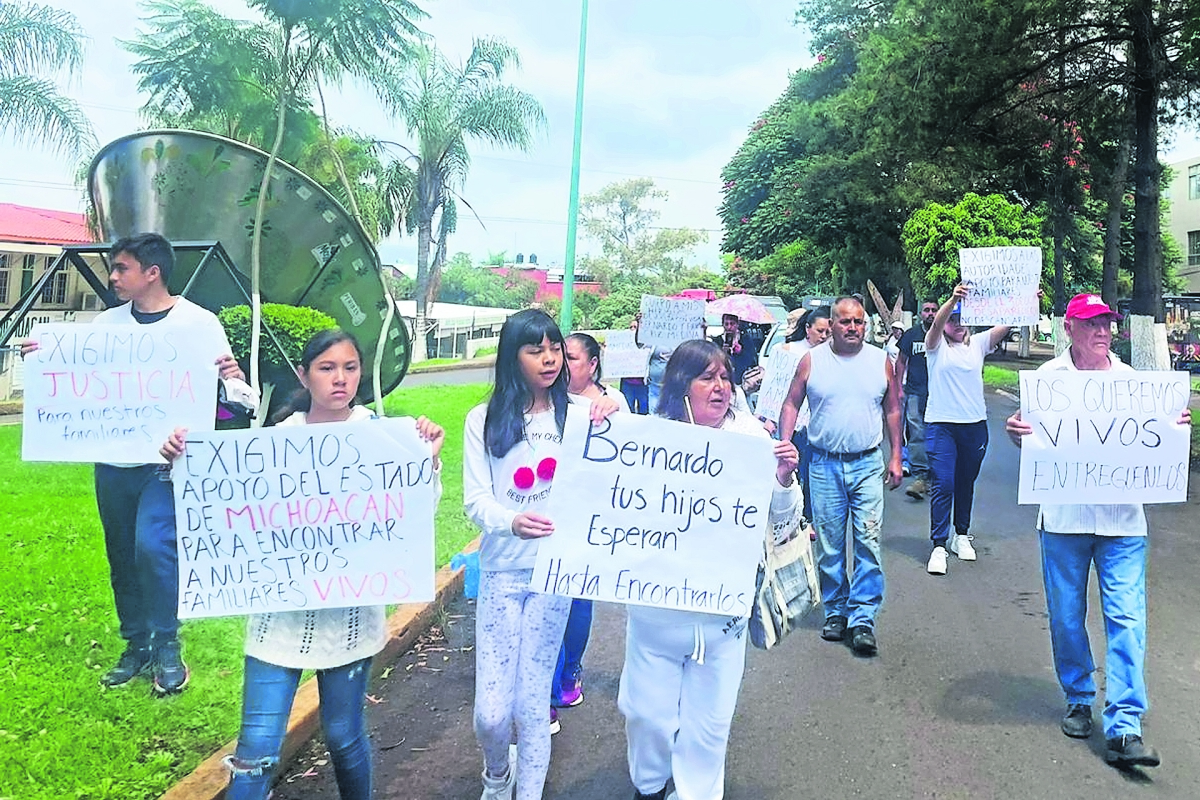 Desaparecido en Corredor de la Muerte: esposa implora a captores que no dejen a sus hijas sin papá