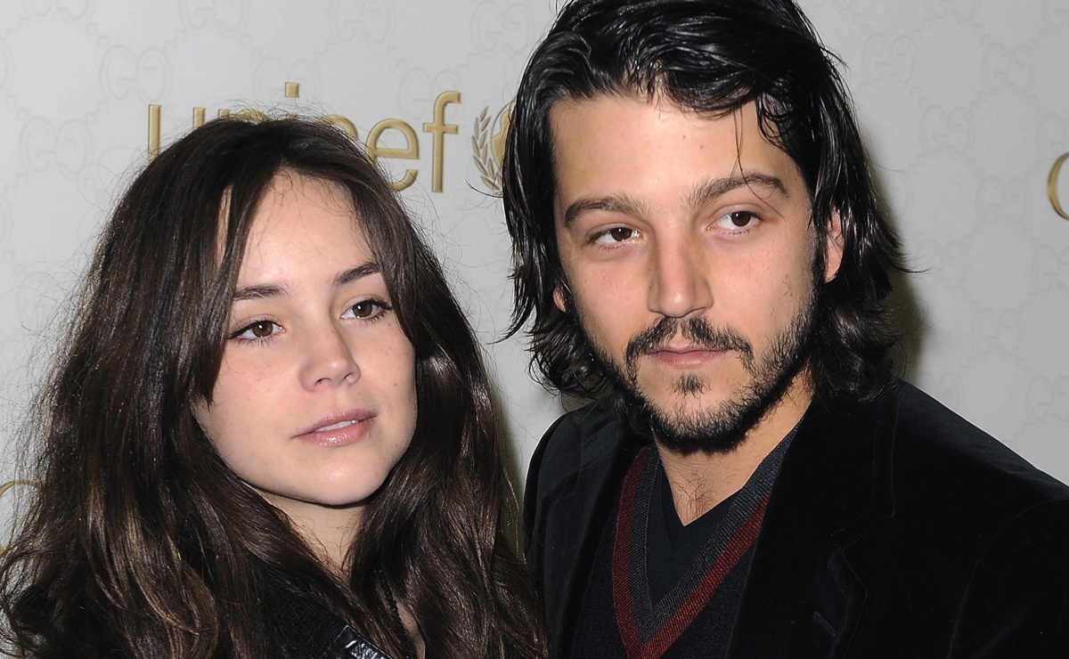 Camila Sodi y Diego Luna pasan con sus hijos un momento divertido 