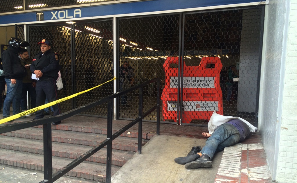 Hallan muerto a indigente en Metro Xola