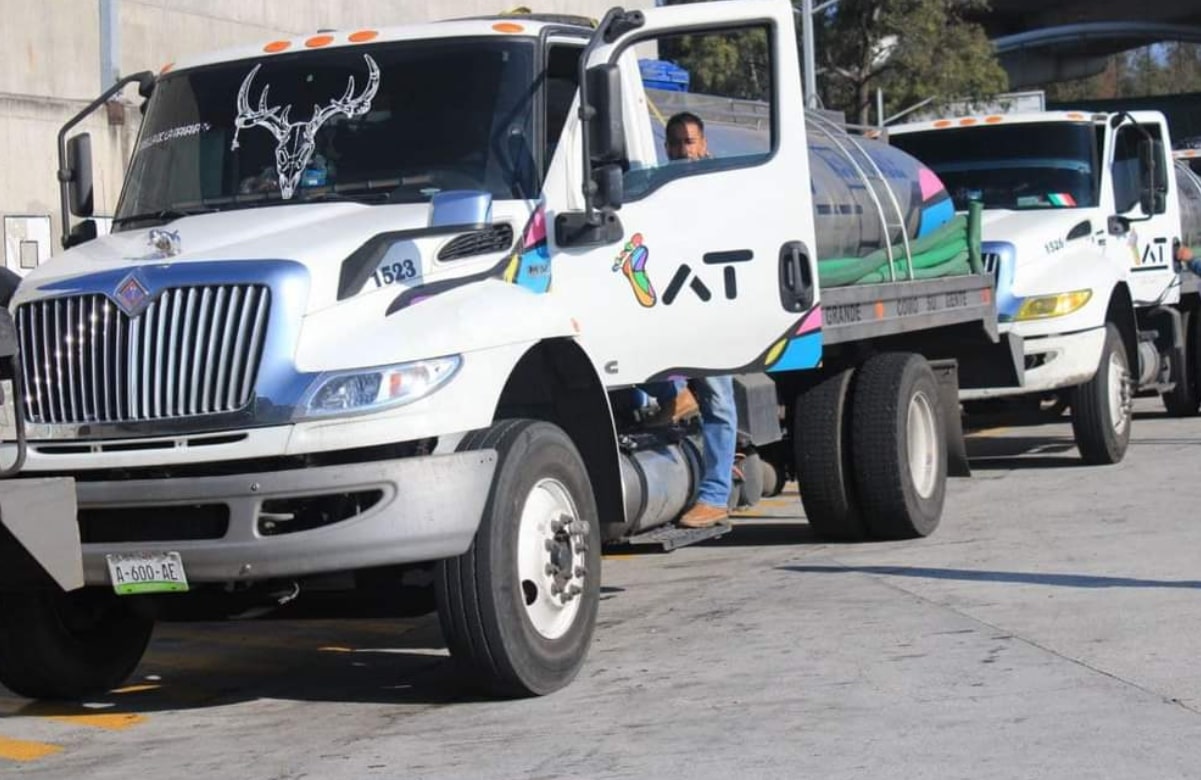 Tlalpan envía pipas de agua a Acapulco para afectados por Otis