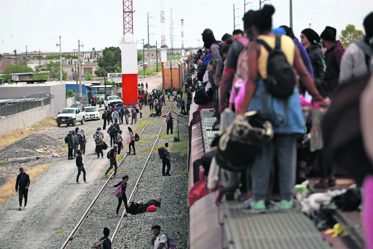 Migrantes no dejan de llegar a la frontera