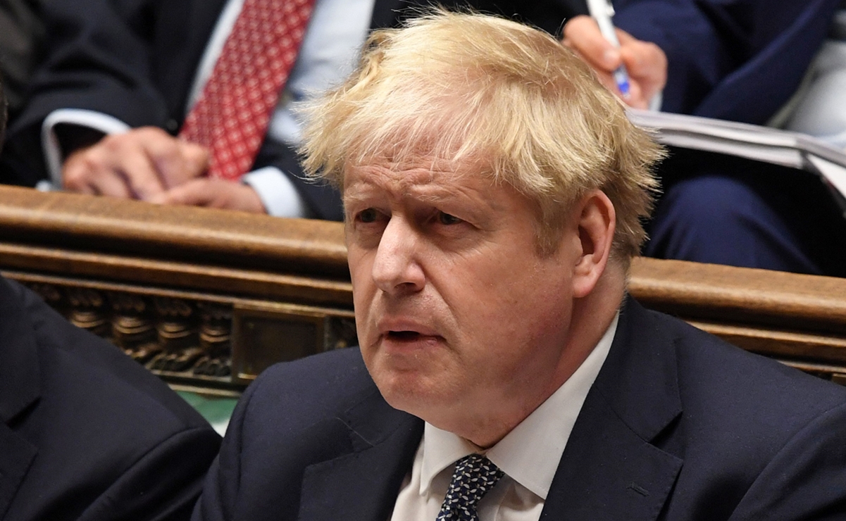 Boris Johnson pide perdón por asistir a fiesta durante confinamiento por Covid-19